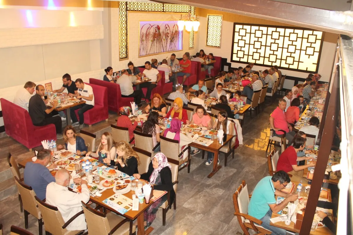 Bahçeli Bursa İskender Kebapçısı photo 1