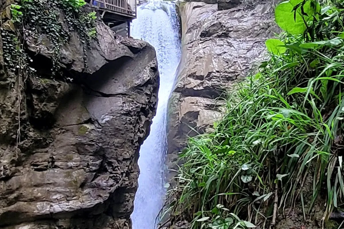 Samandere Waterfall photo 1