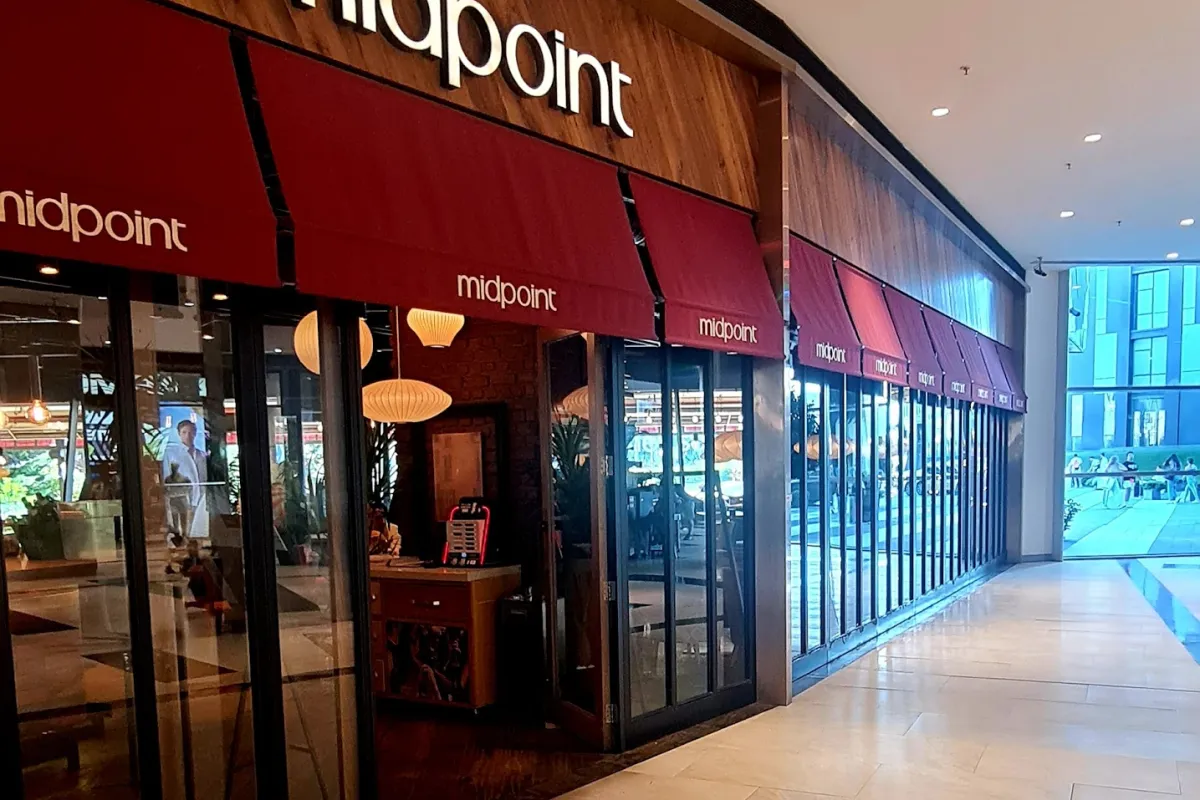 Midpoint photo 1