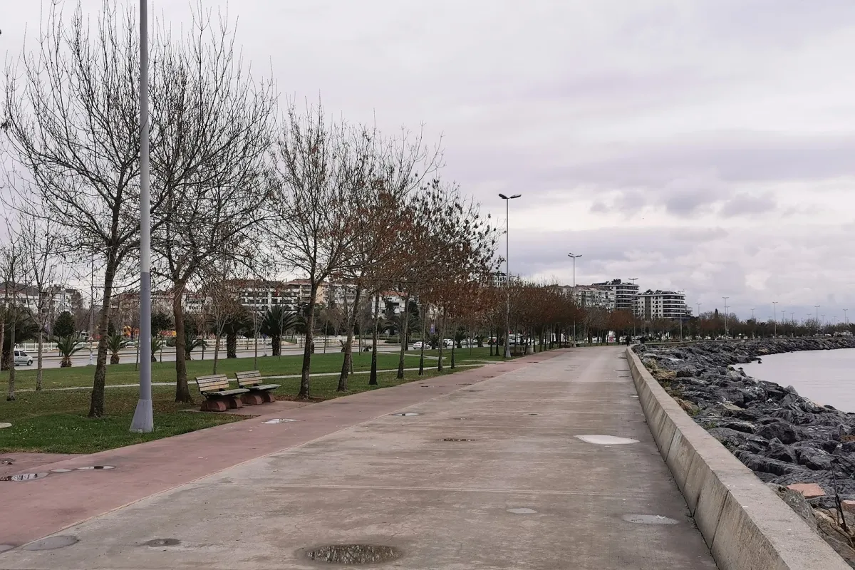 Pendik Coast photo 1