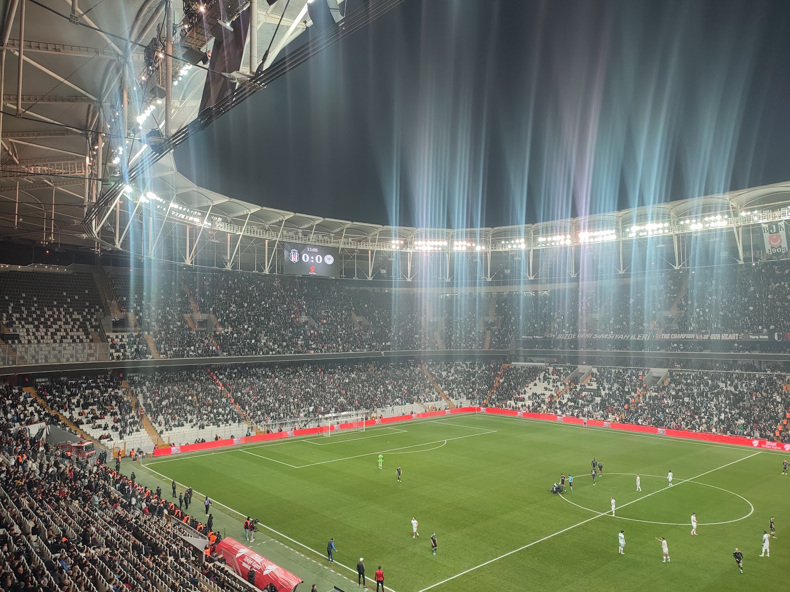 Tüpraş Stadium photo 2
