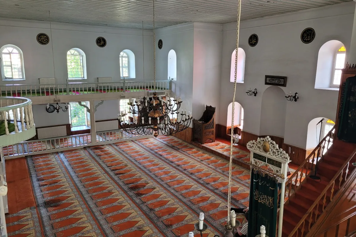 Eski Mosque photo 1