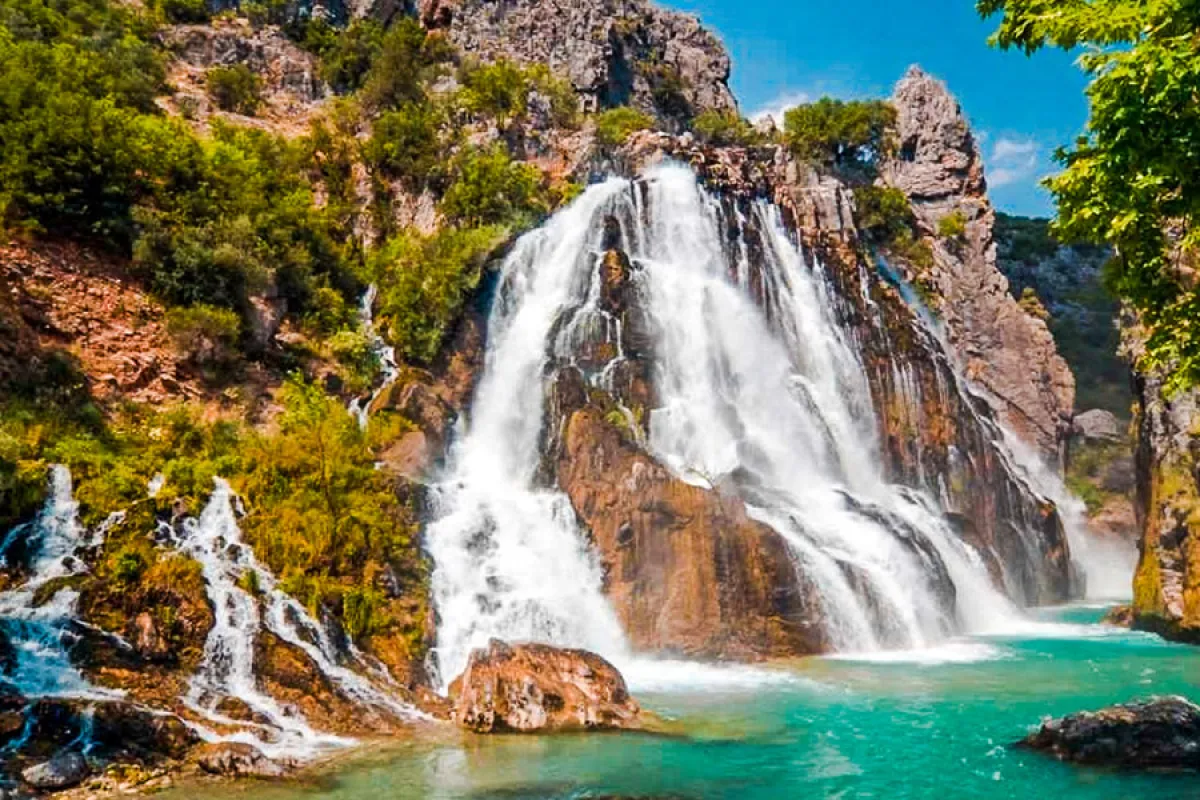 Uçansu Falls photo 1
