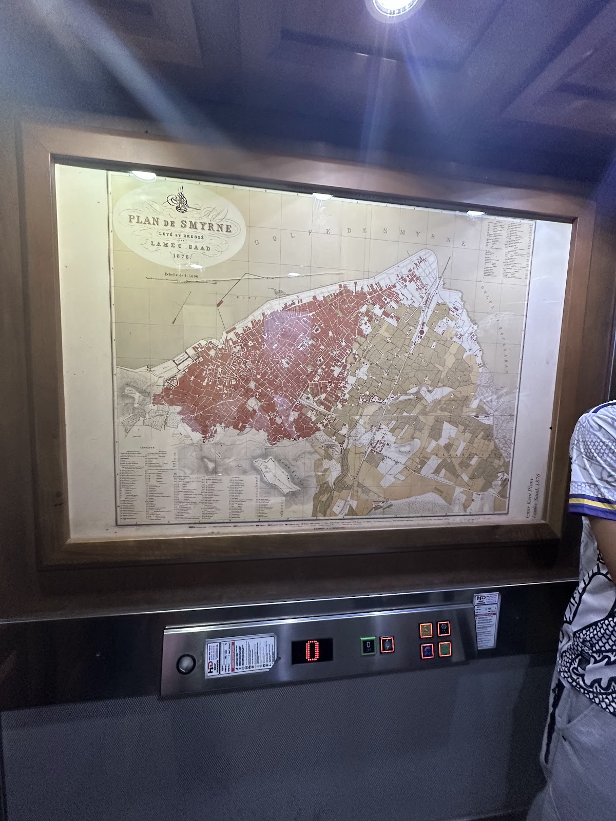 İzmir Historical Elevator Building photo 4