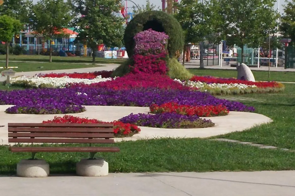 Cevdet Aydın Park photo 1