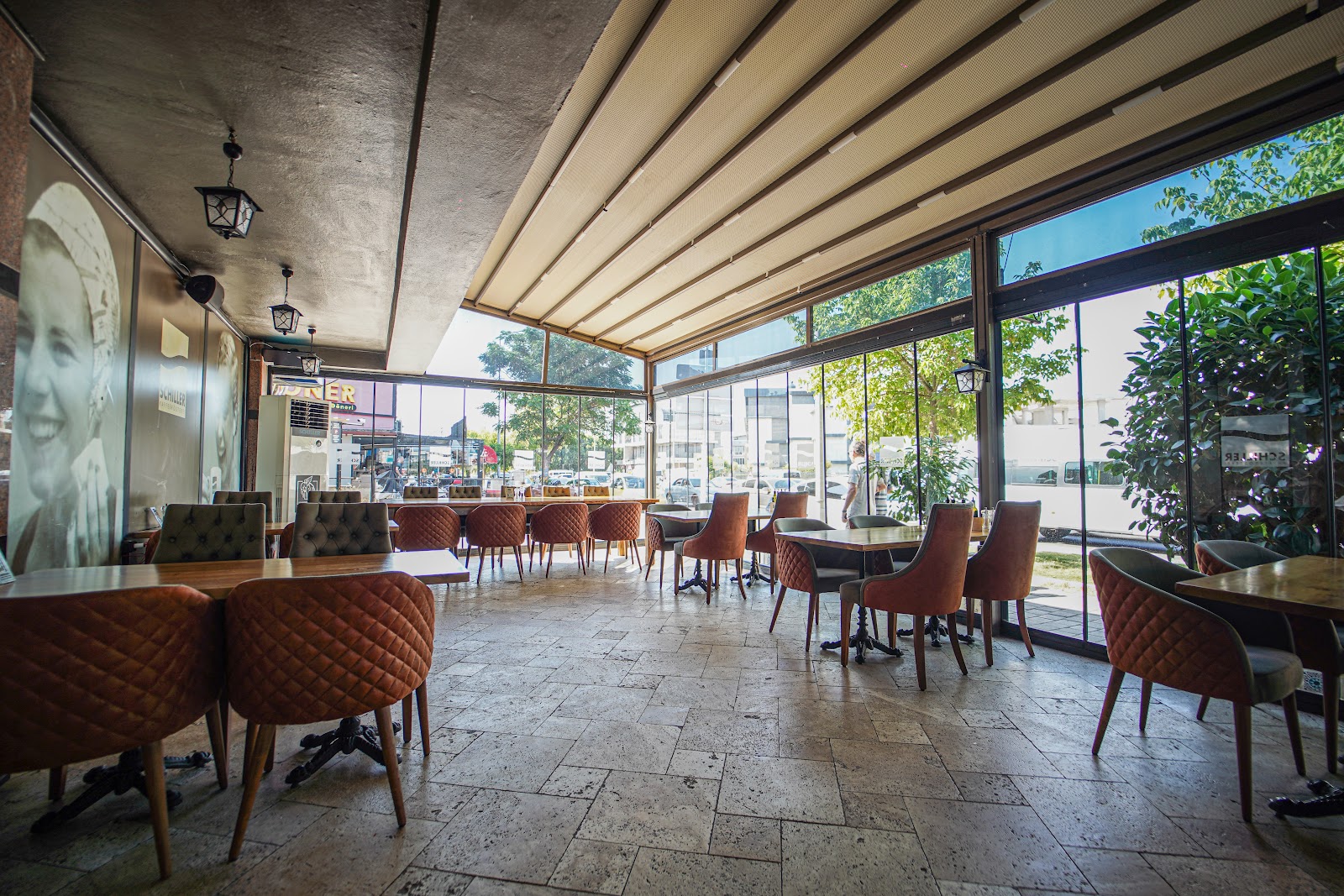 Schiller Kaffee & Franco's Pizza photo 10