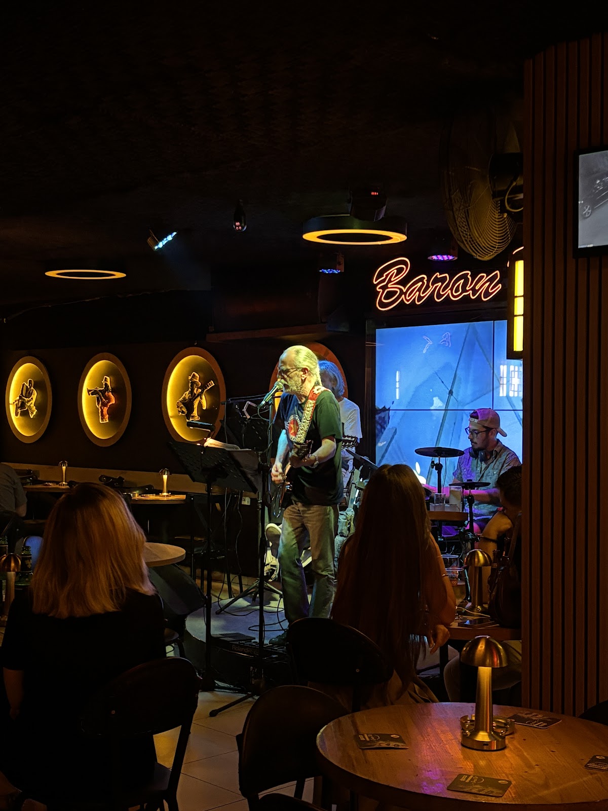 Baron Bar photo 11