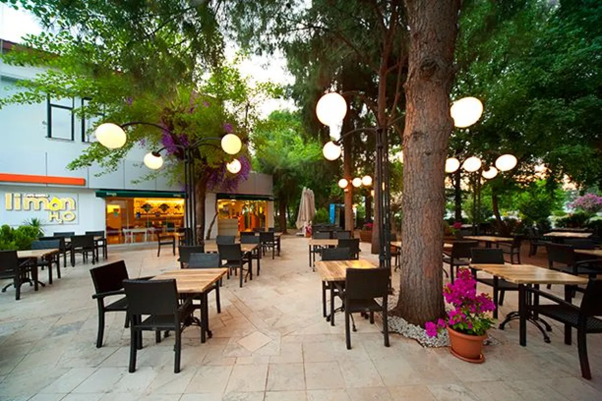 LimonH2O cafe bistro photo 1