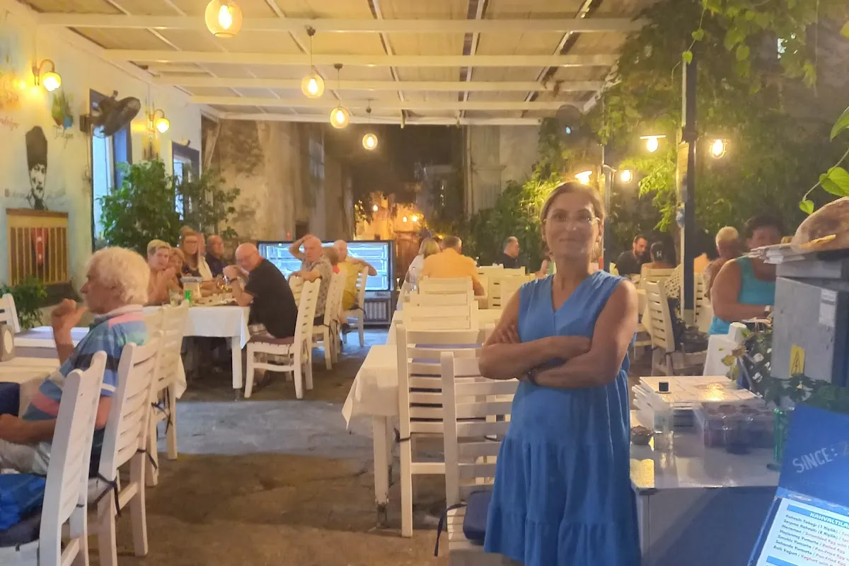 Sini cafe & restaurant photo 1