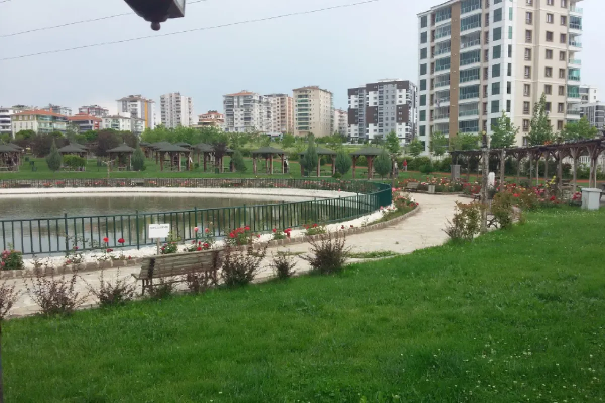 Çobançeşmesi Parkı photo 1