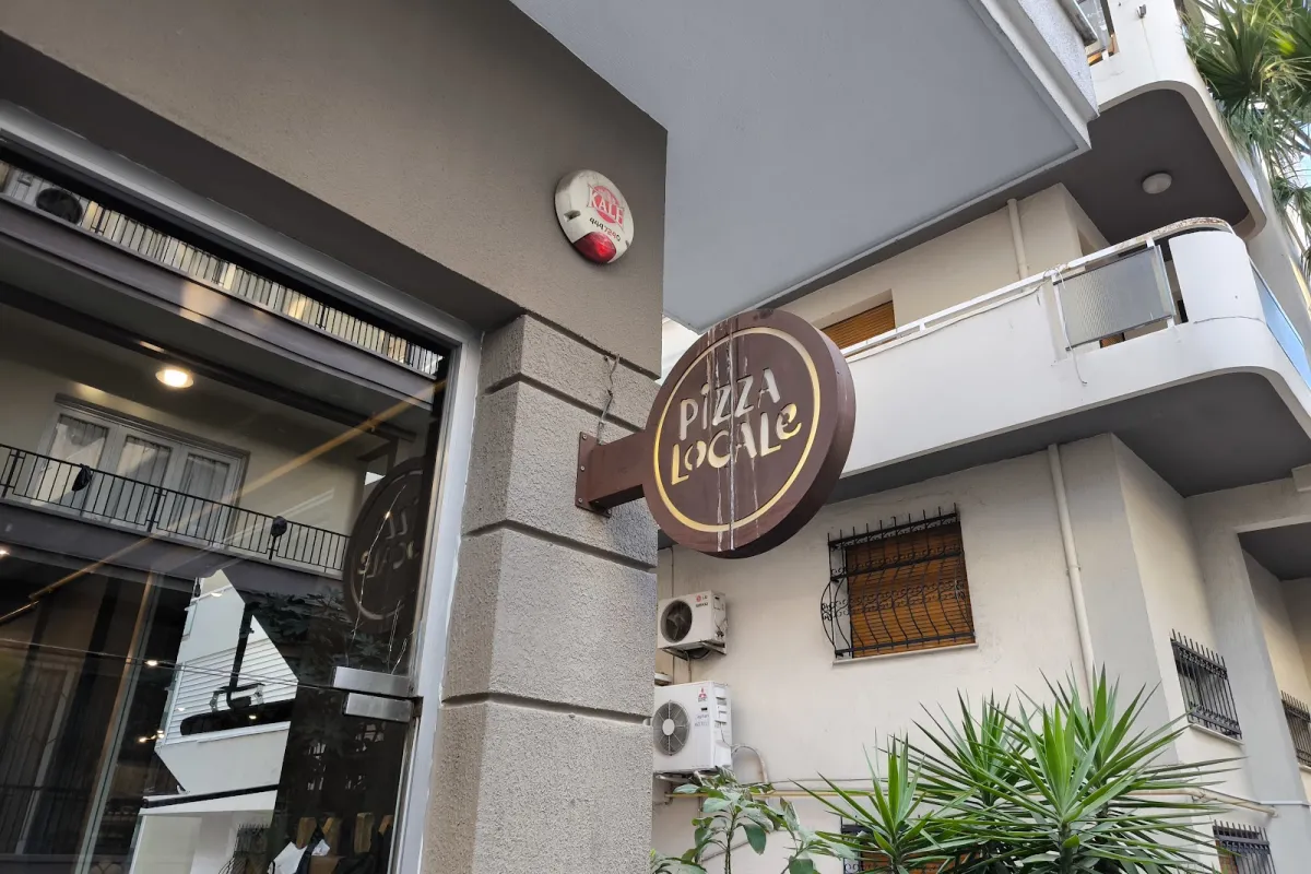Pizza Locale photo 1