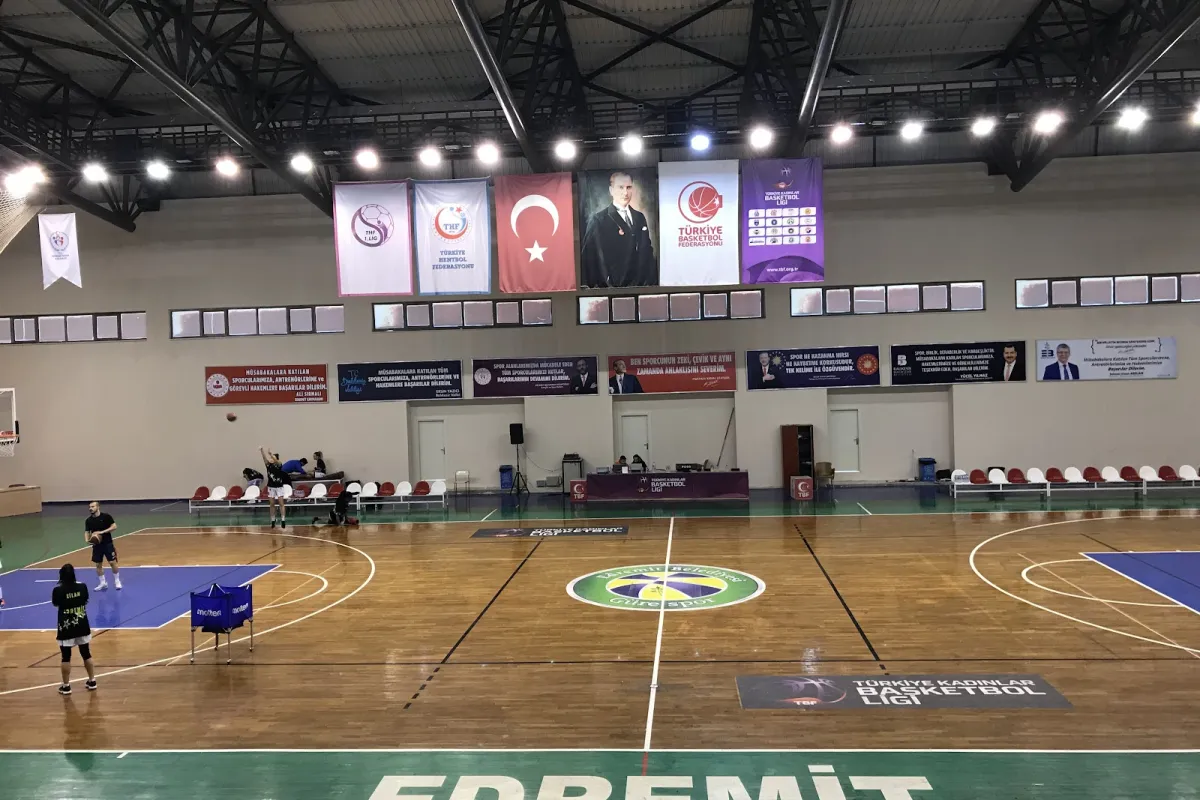 Edremit Spor Salonu photo 1