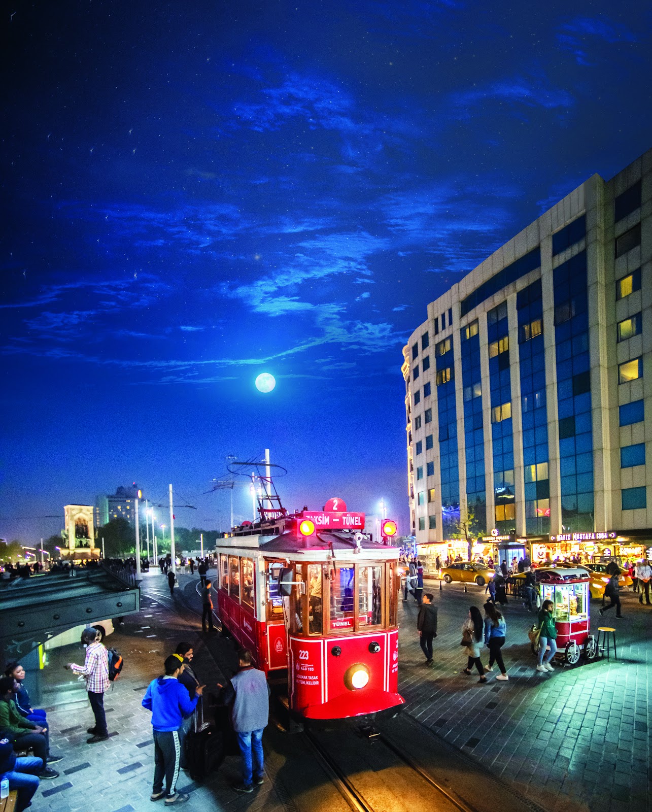 Taksim Square photo 4