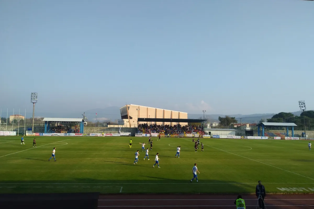 Mustafakemalpaşa County Stadium photo 1