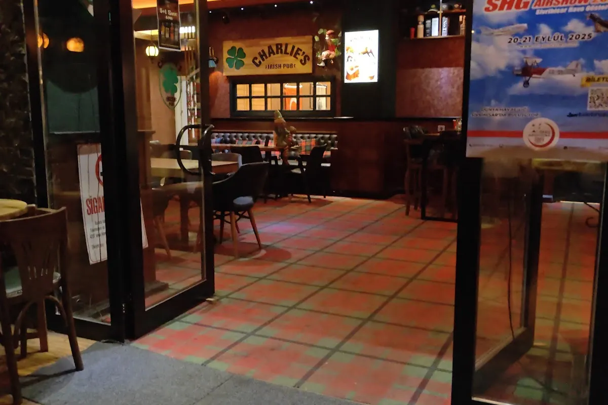 Charlie’s Irish Pub photo 1