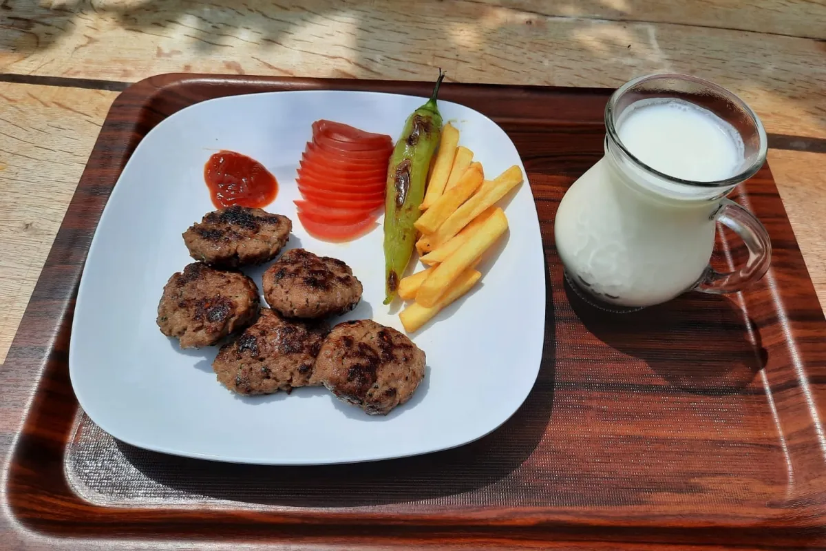 Yörem Cafe photo 1