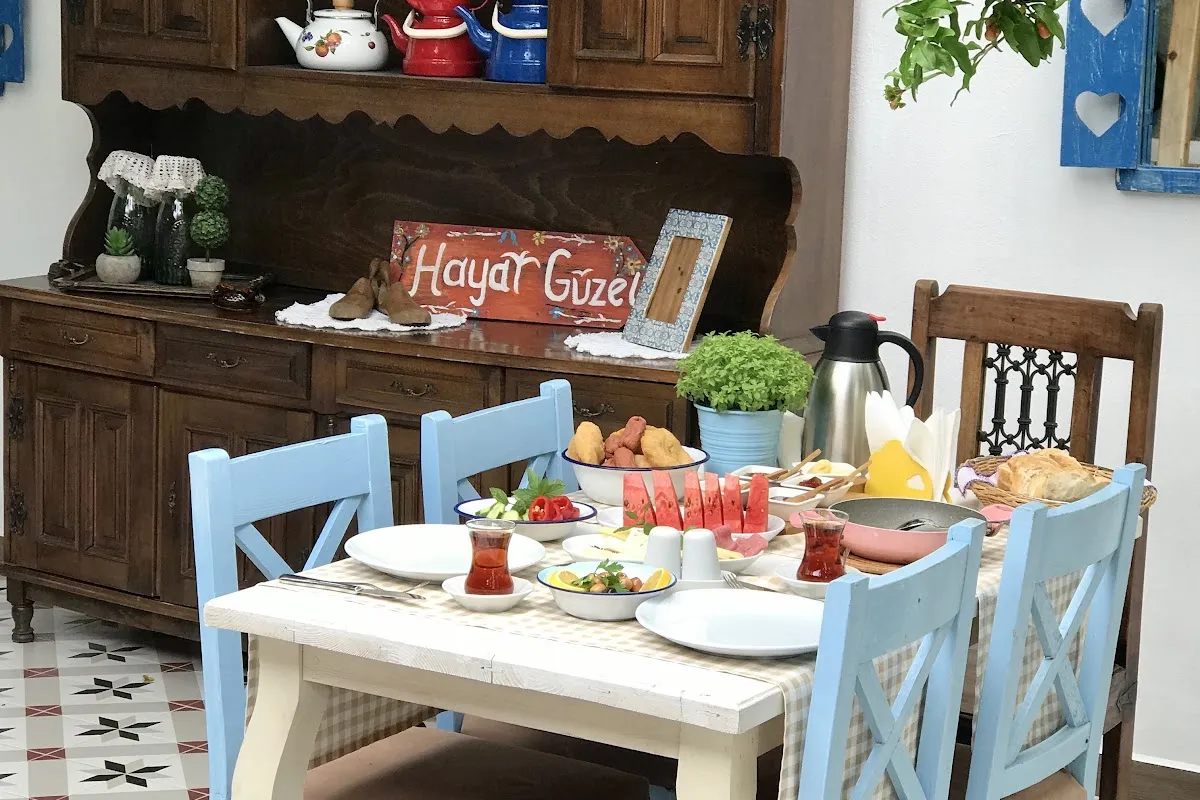 Atamer'in Bahçesi Kahvaltı & Mantı evi | Avşa photo 1