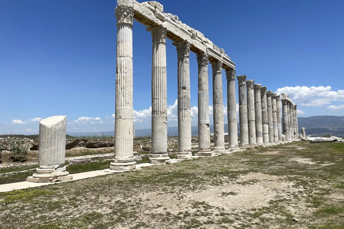 Laodicea Ancient City photo 1