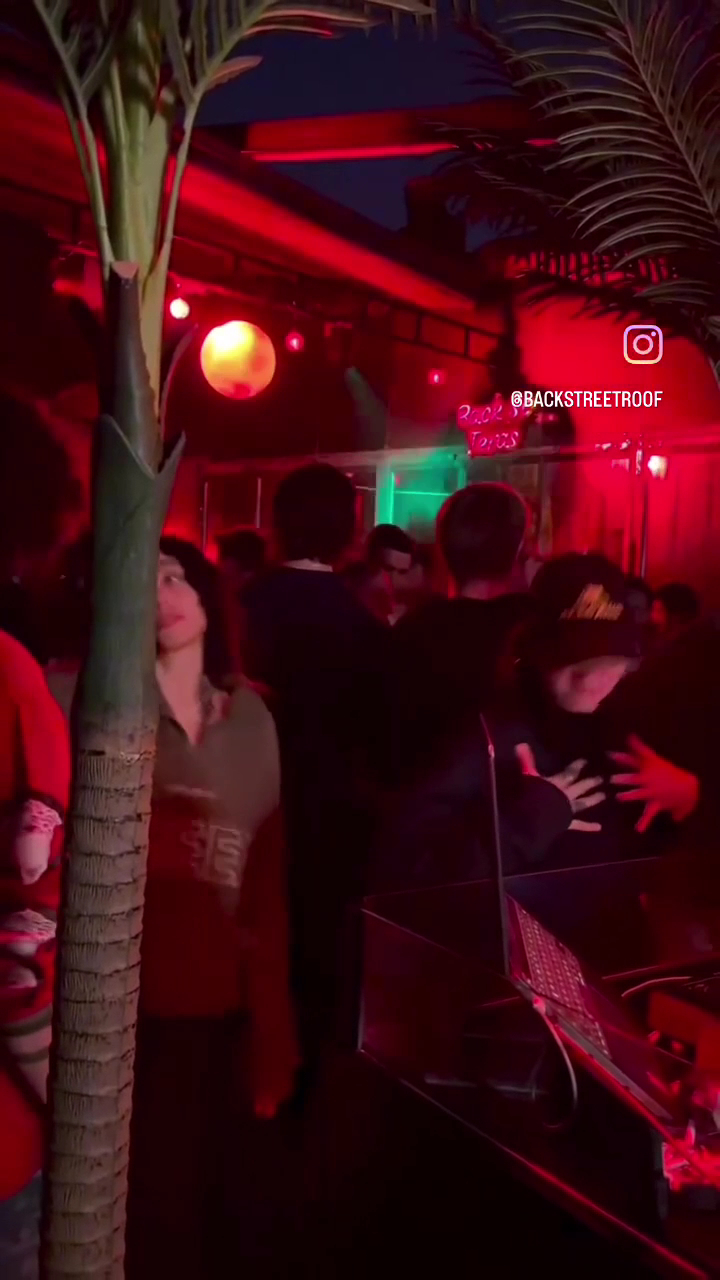 Back Street Club & Rooftop Bar Taksim photo 5
