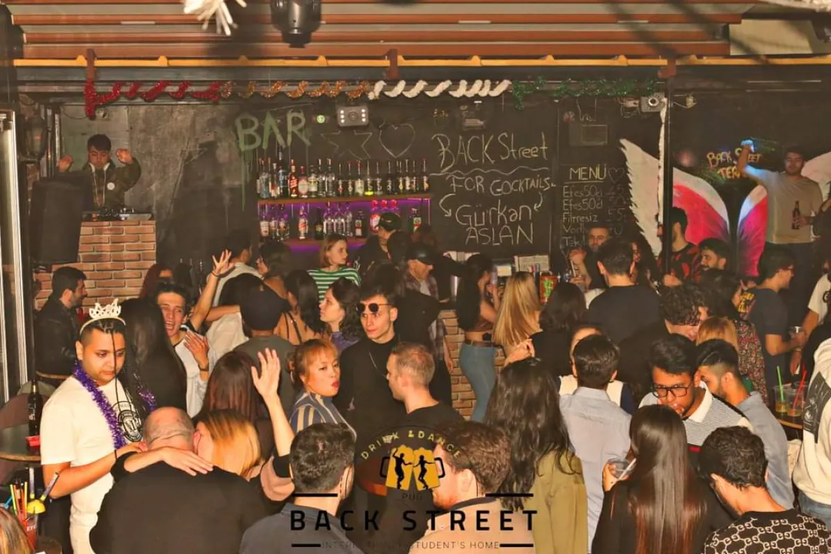 Back Street Club & Rooftop Bar Taksim photo 1