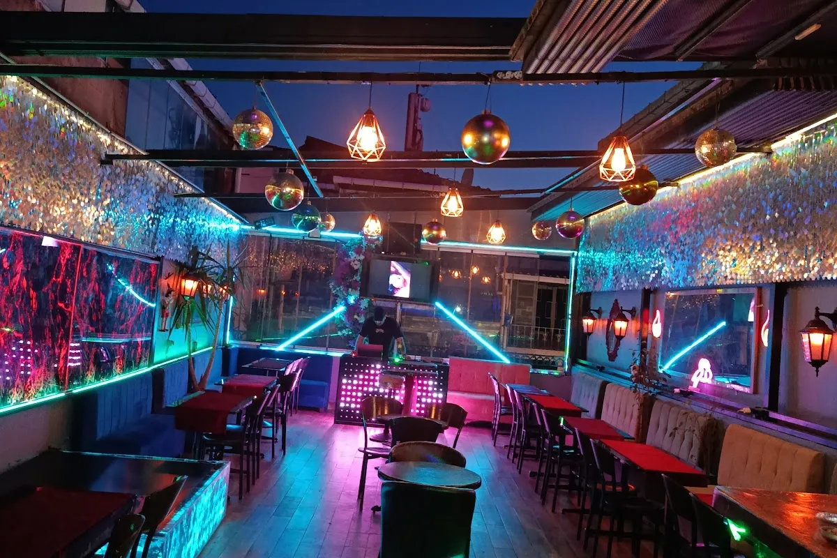 Taksim Pinokyo Terrace & Bar Cafe photo 1