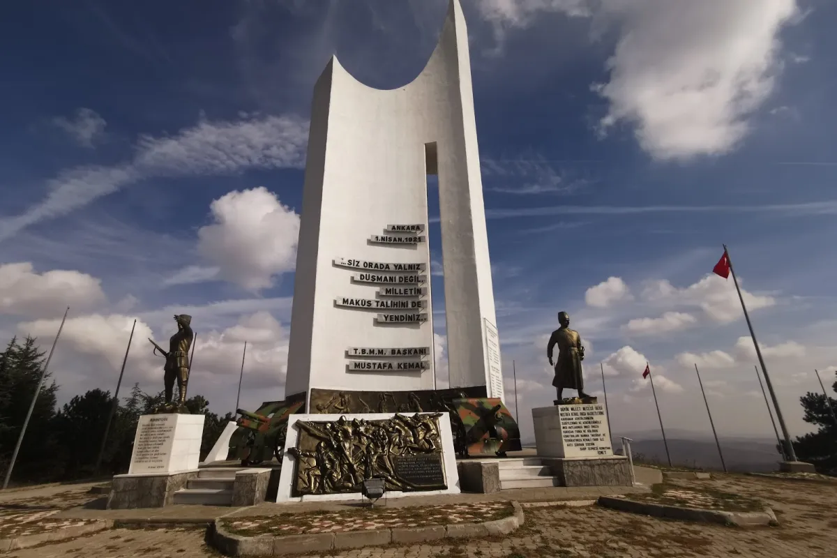 Metris Tepe Zafer Anıtı photo 1