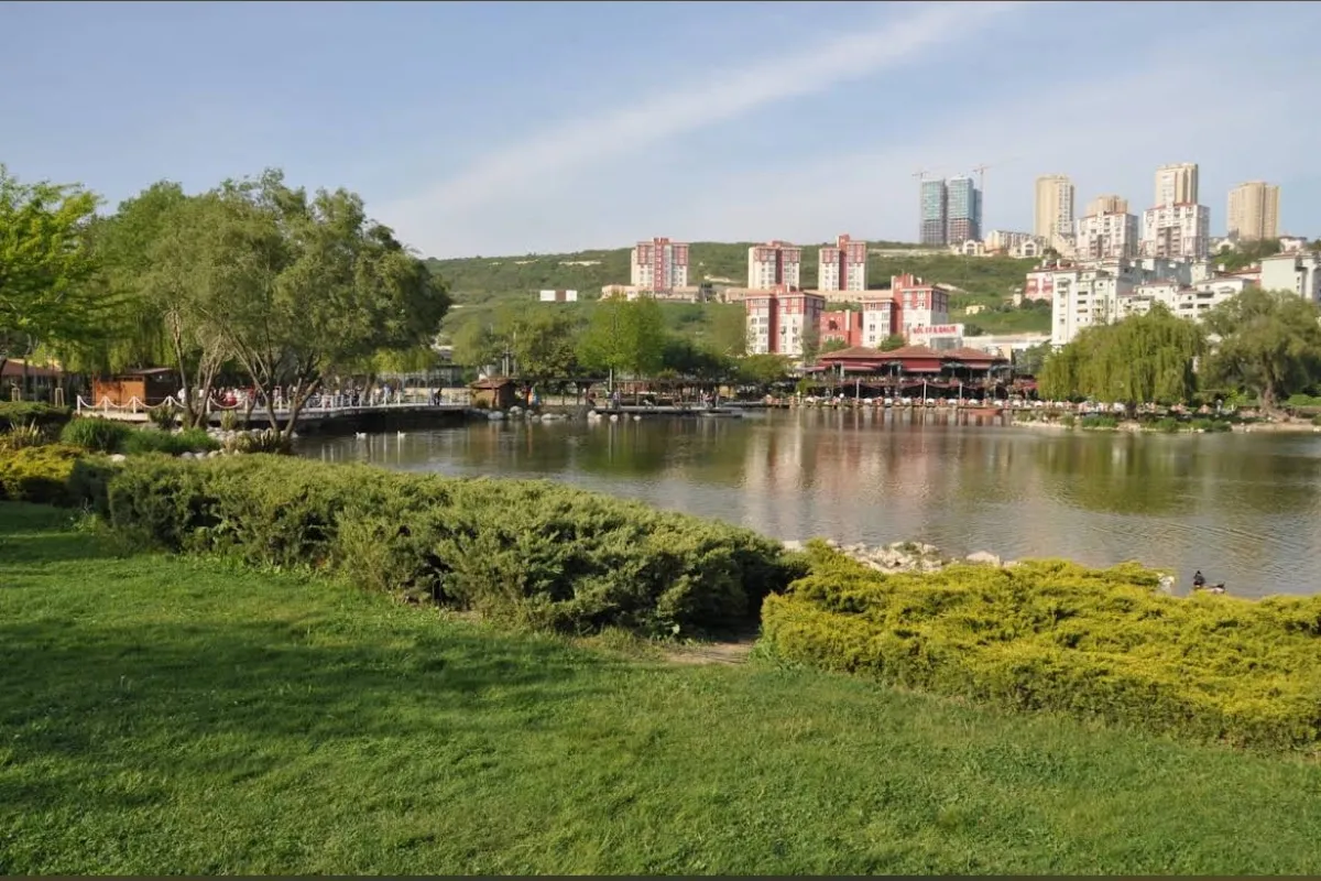 Bahçeşehir Gölet Park photo 1