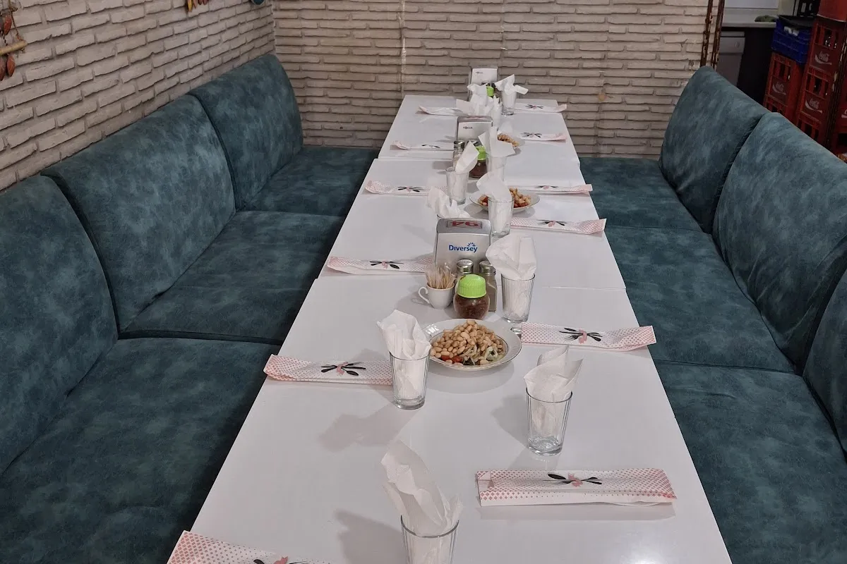 Meşhur Akhisar Köftecisi Hasan Usta photo 1