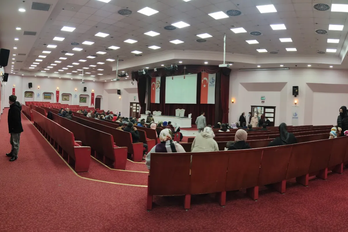 Bağcılar Belediyesi Kadir Topbaş Halk Sarayı photo 1