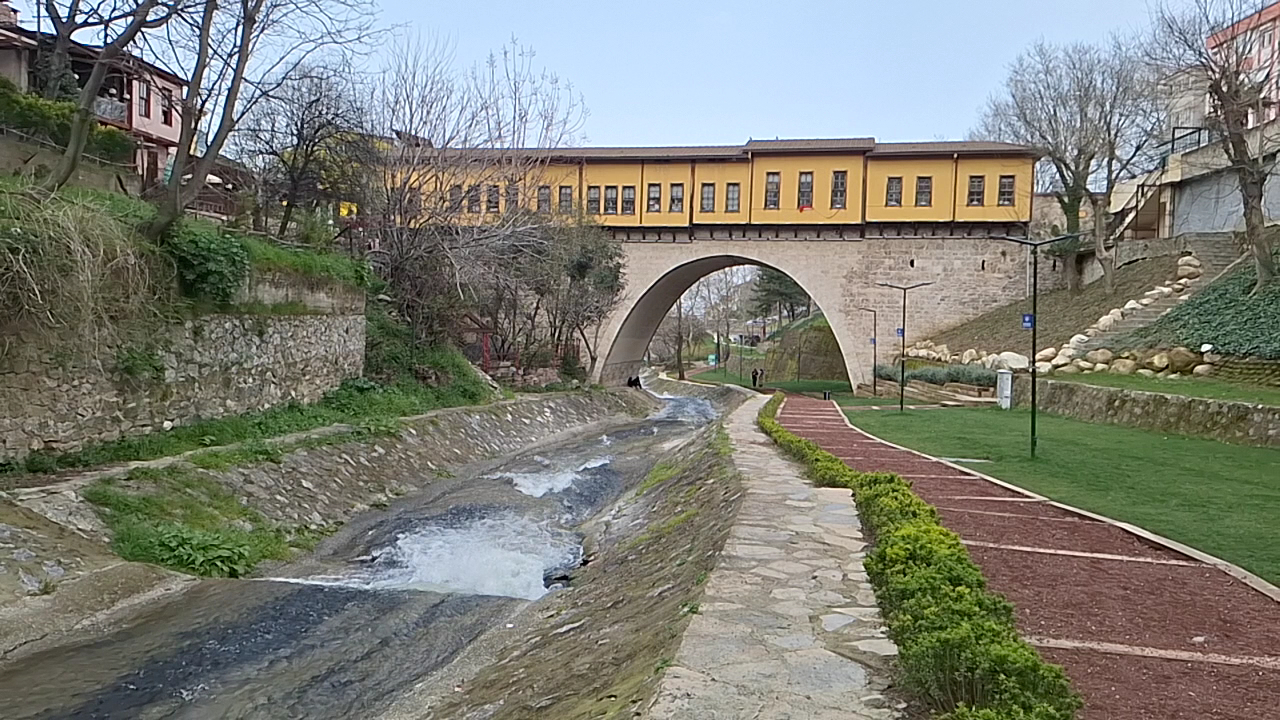 Irgandi Bridge photo 5