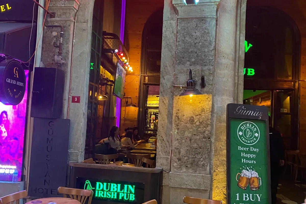 Dublin Irish Pub photo 1