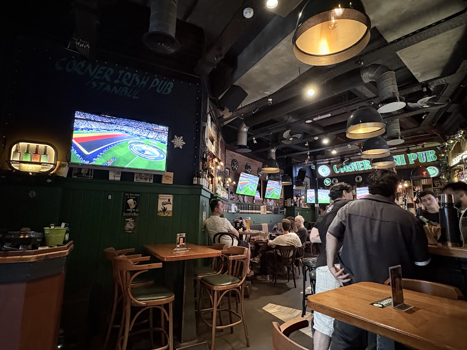 Corner Irish Pub photo 11