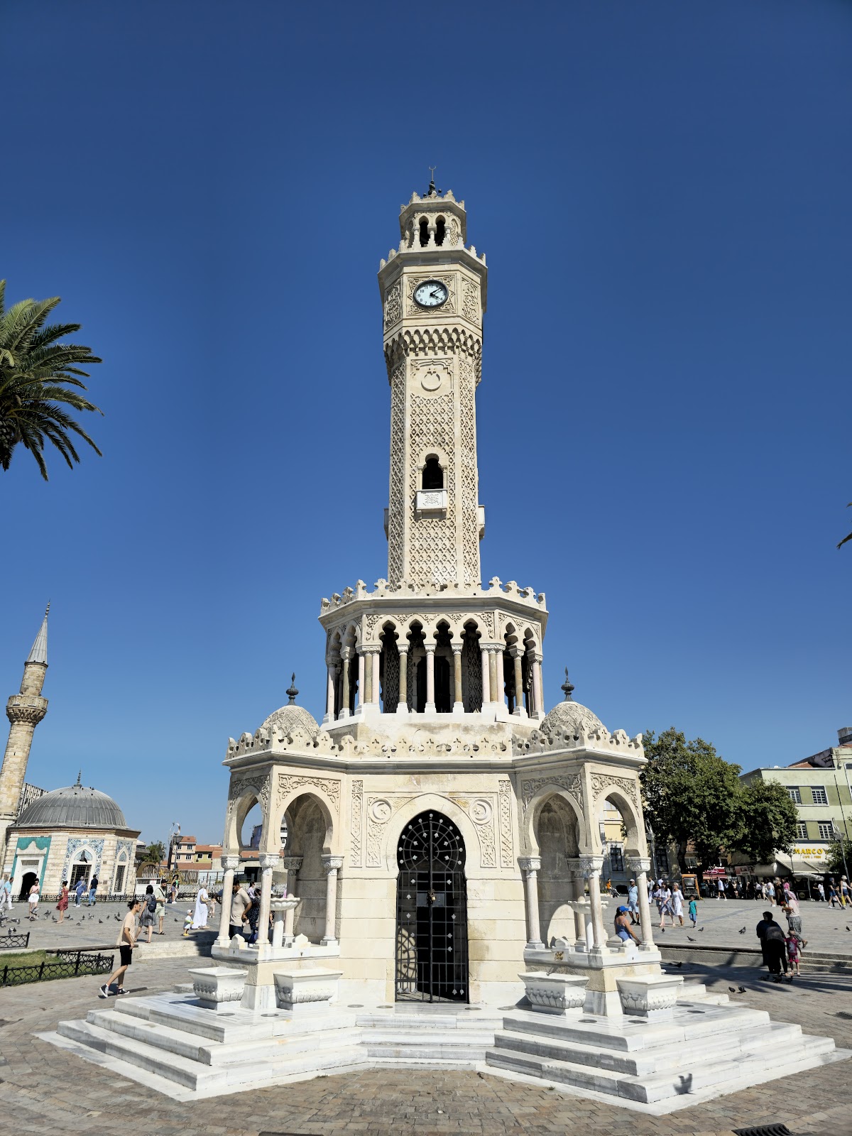 Ataturk Konak Square photo 2