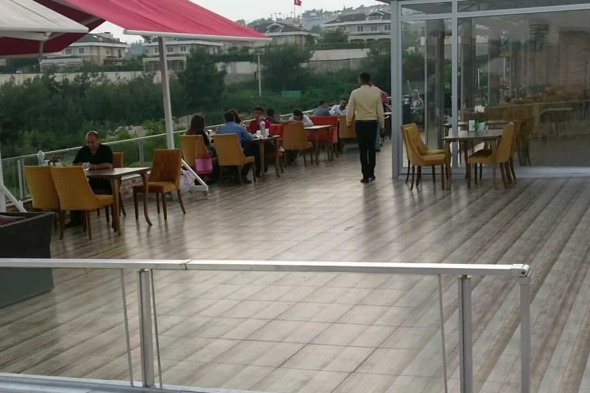 Loca Cafe Restaurant photo 1