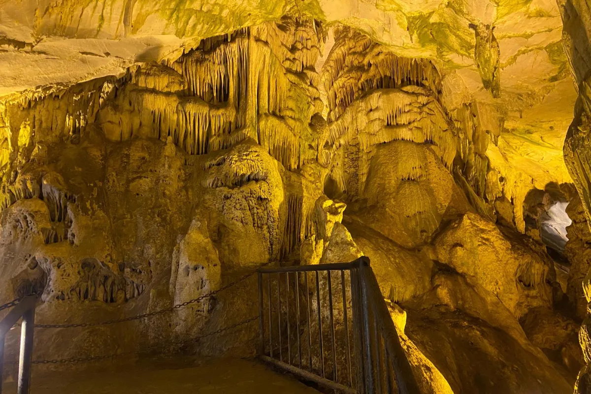 Dupnisa Cave photo 1