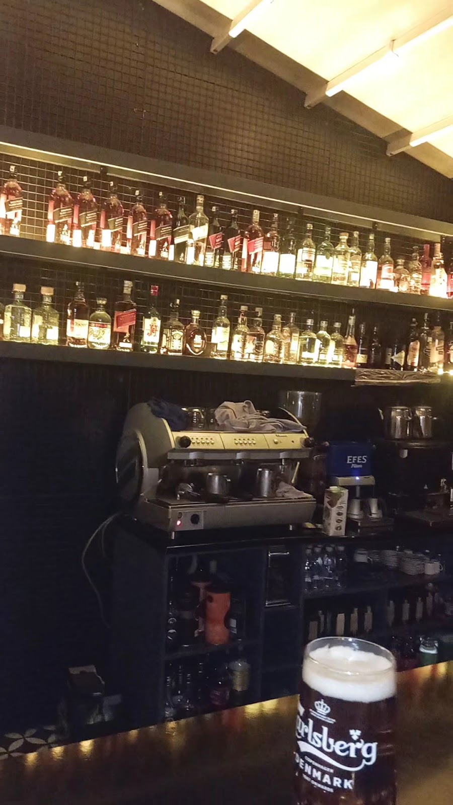 Roxanne Cafe& Bar photo 8
