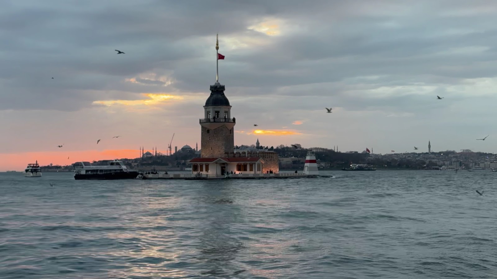 Maiden's Tower photo 10
