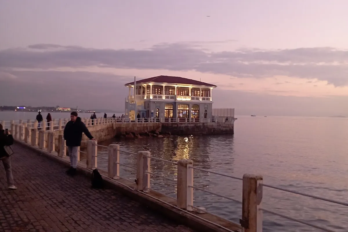 Kadıköy Moda Sahil Parkı ve Yürüyüş Yolu photo 1