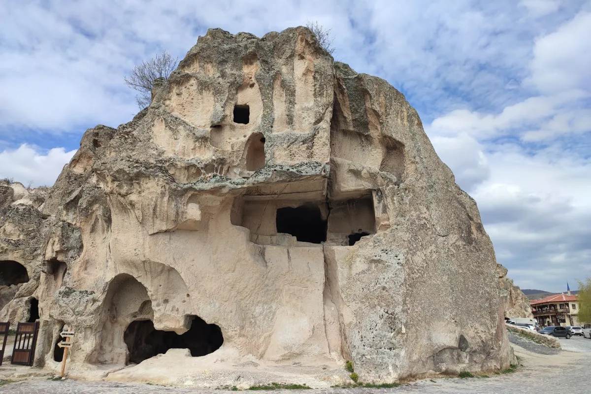 Caves and old settlements photo 1
