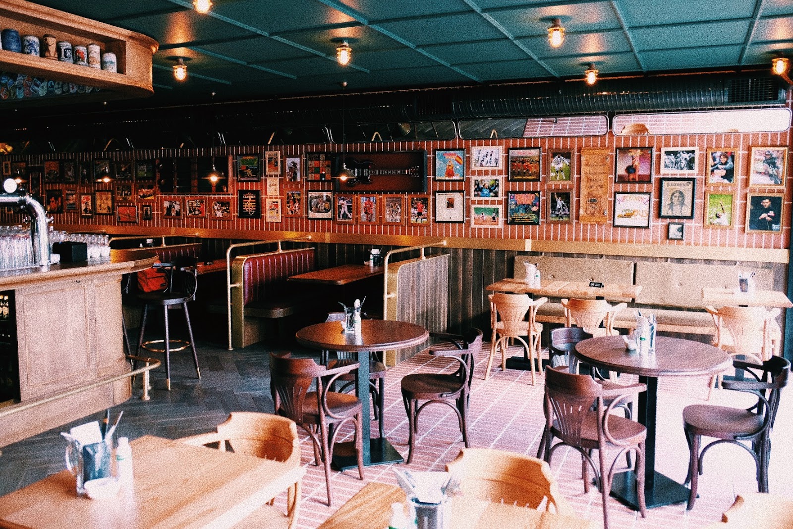 Minister pub photo 11
