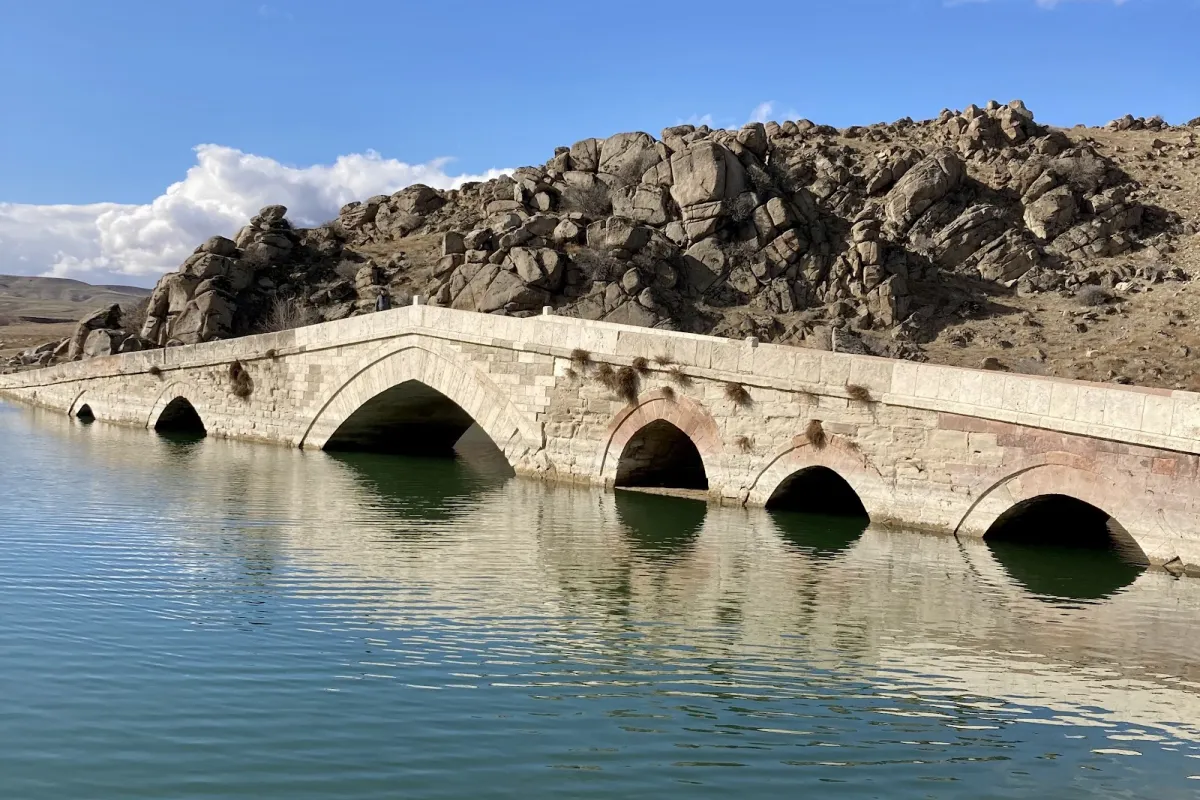 Çeşnigir Bridge photo 1