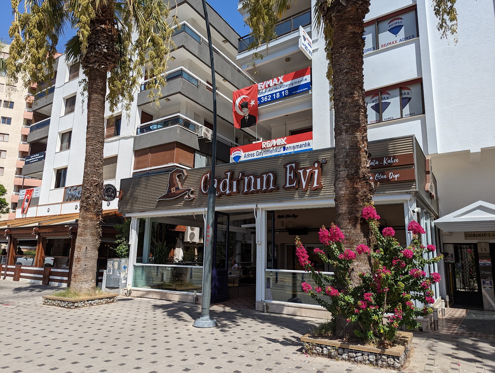 Bostanlı Coast photo 11