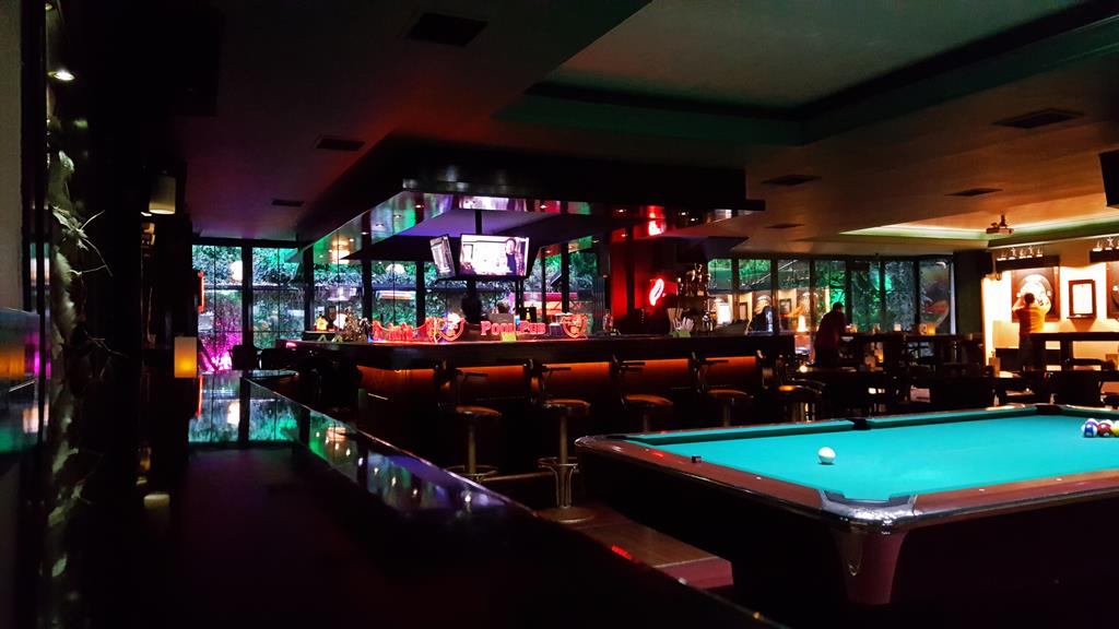 Pool Pub GOP photo 11
