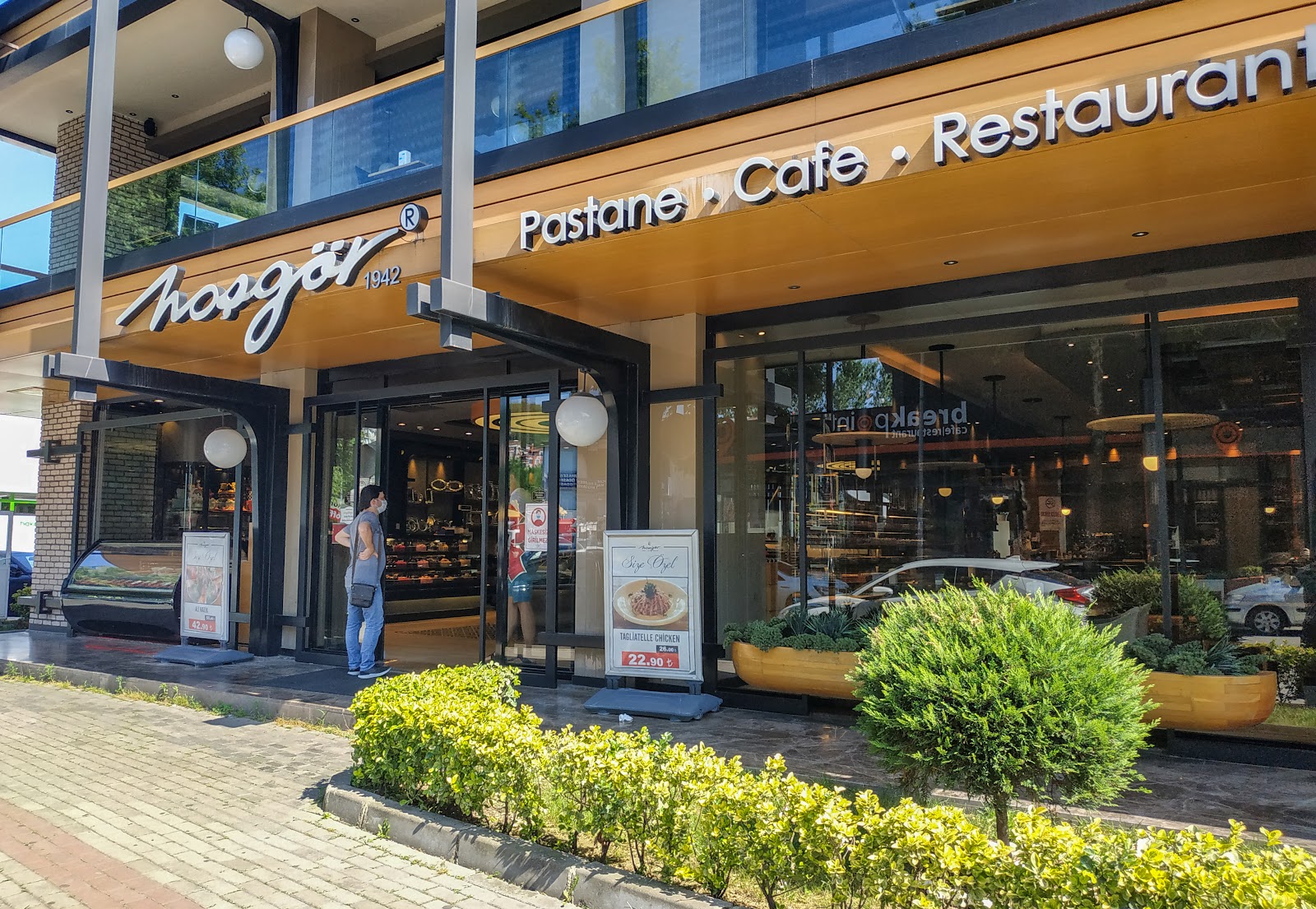 Hoşgör Pastaneleri photo 5