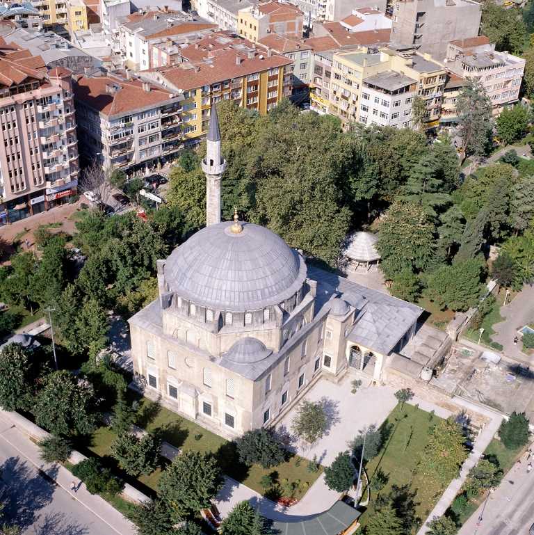 Yeni Cuma (Pertev Mehmet Paşa) Camii photo 2