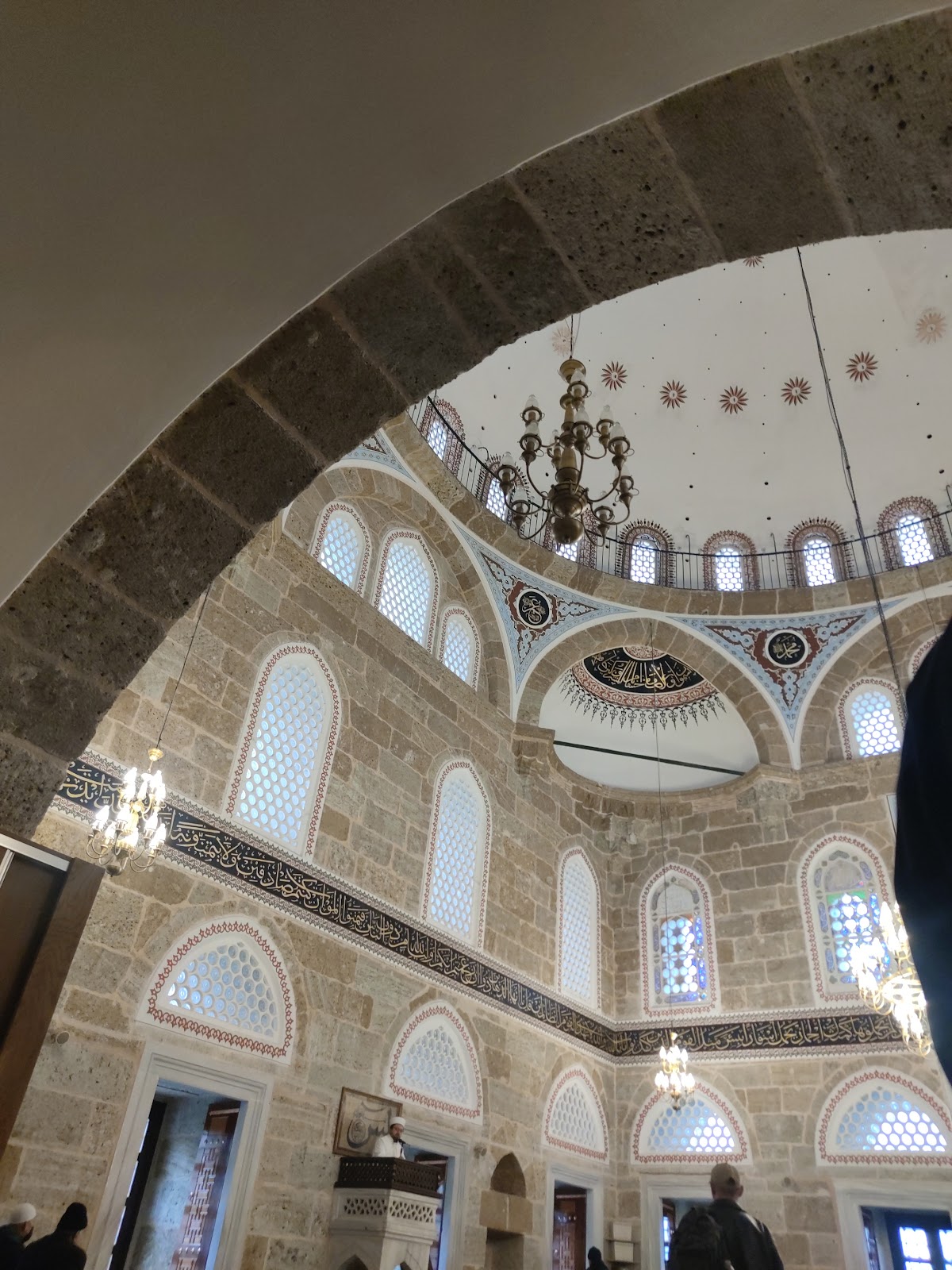 Yeni Cuma (Pertev Mehmet Paşa) Camii photo 1