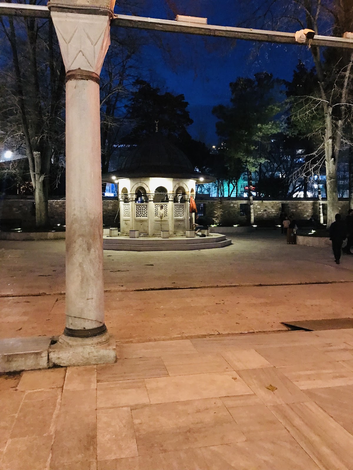 Yeni Cuma (Pertev Mehmet Paşa) Camii photo 10
