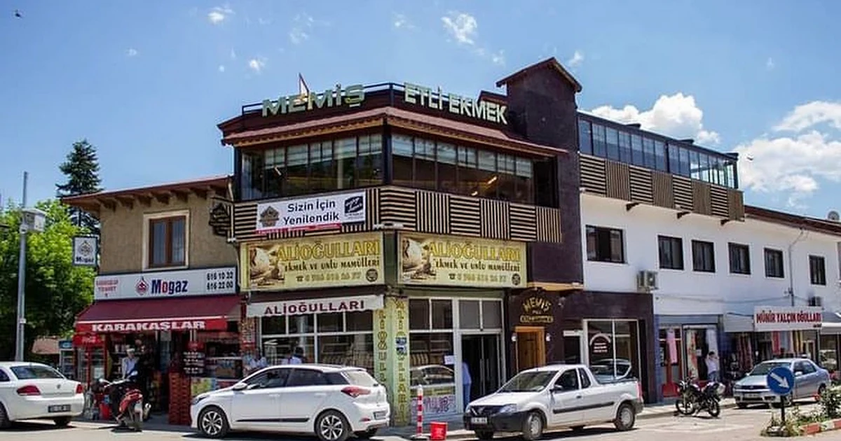 Memis Etli Ekmek Ve Pide Salonu photo 1