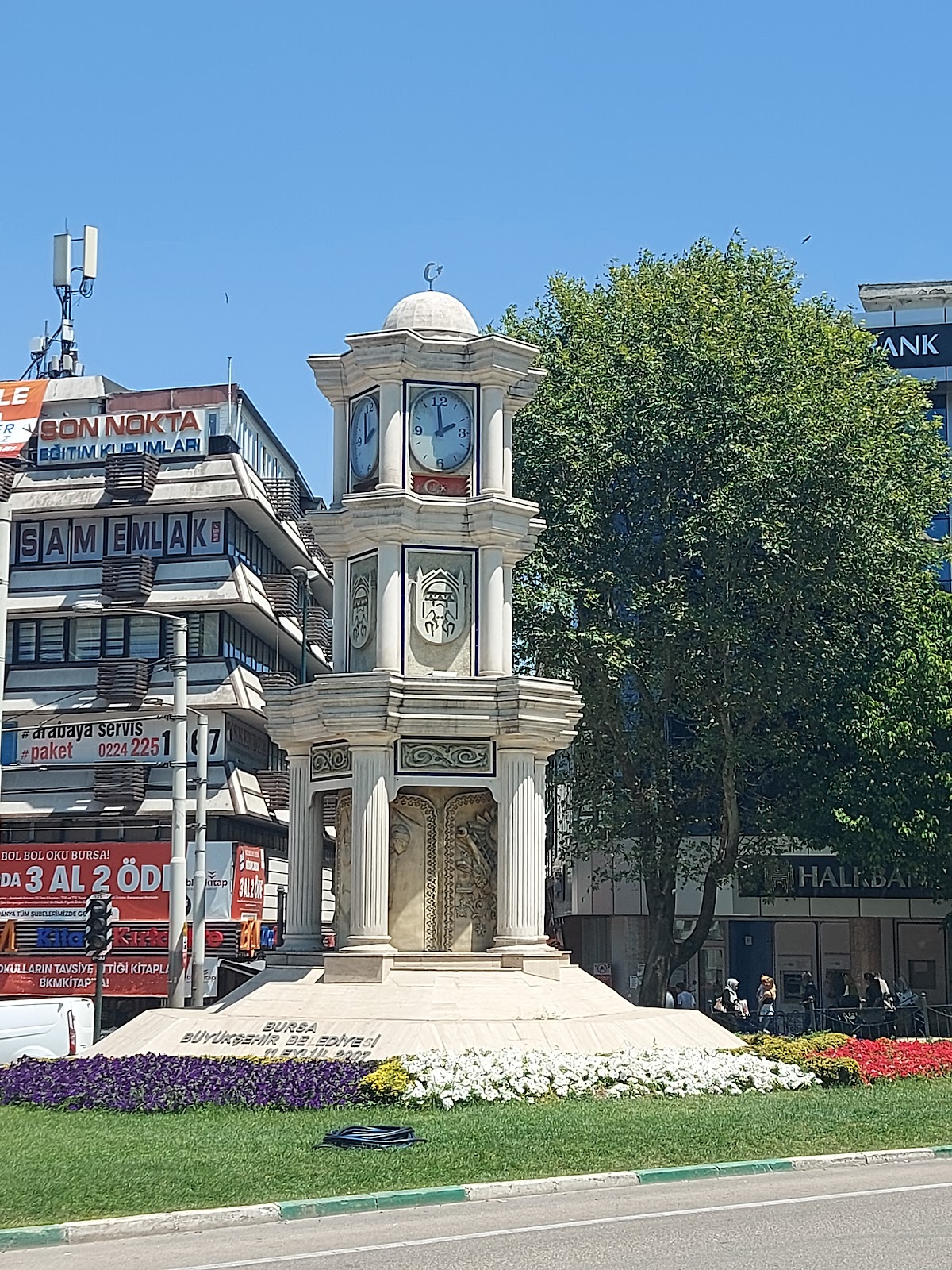 Statues Clock Tower photo 5