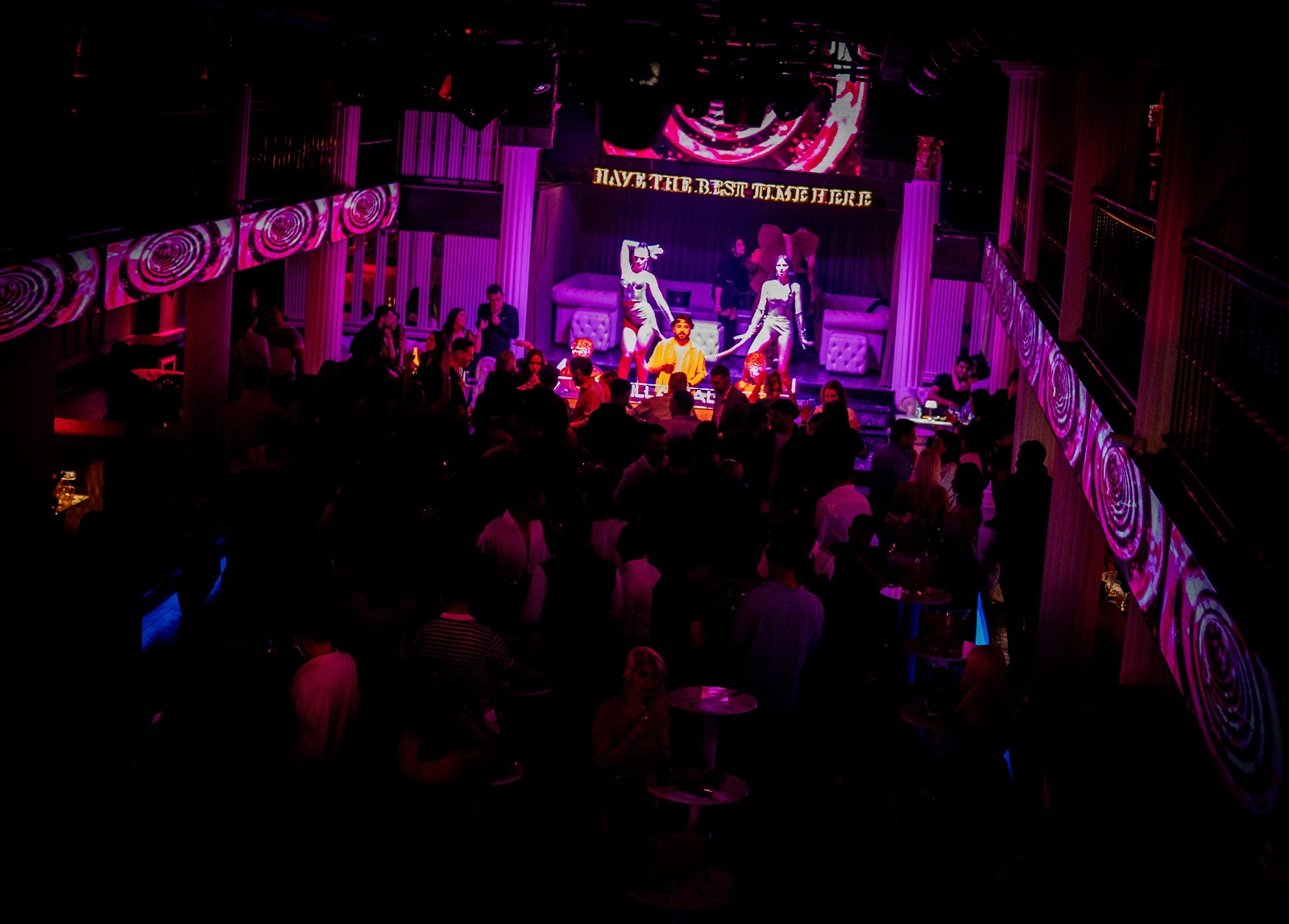 Villa Hall Club photo 7